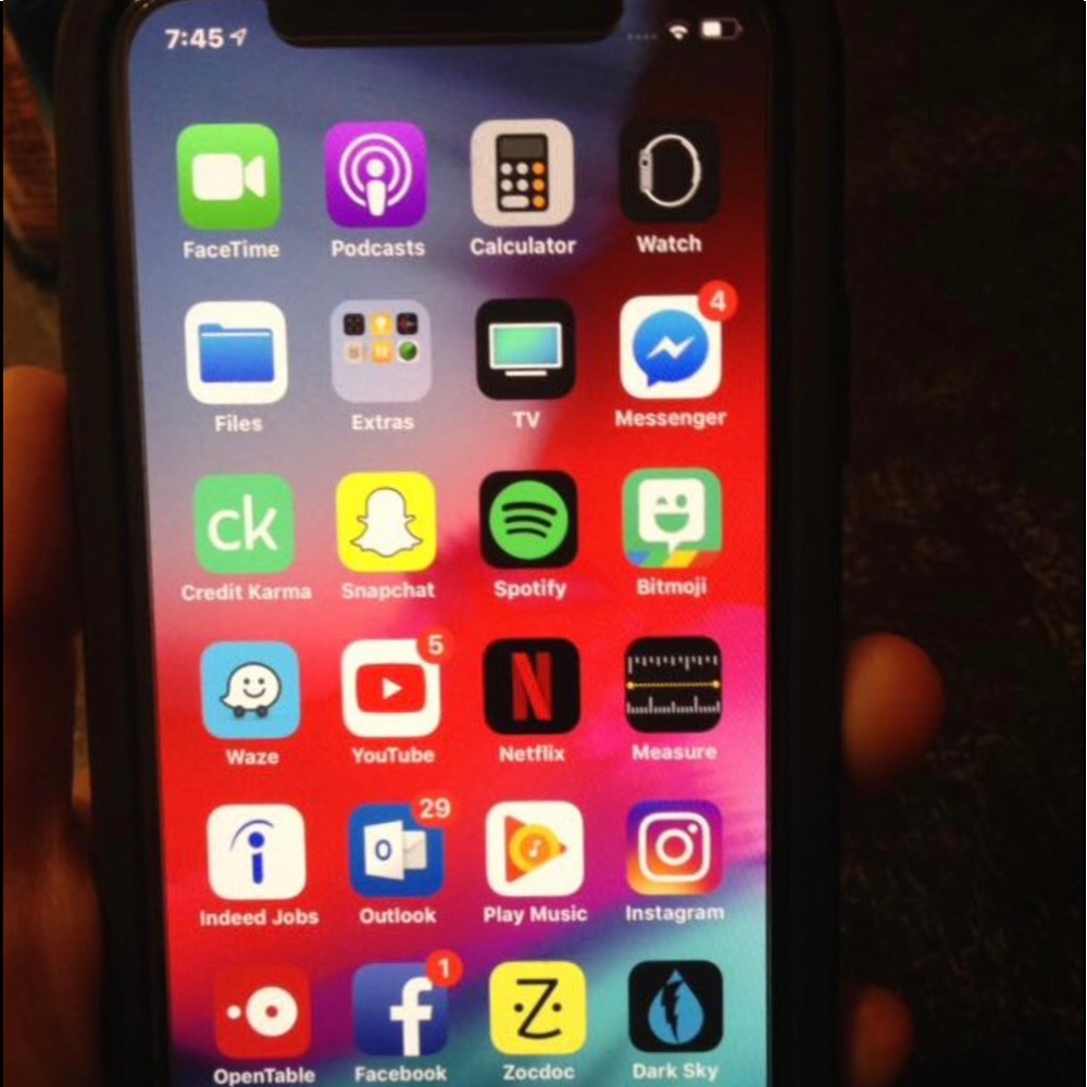 iPhone X - Picture 2 of 4